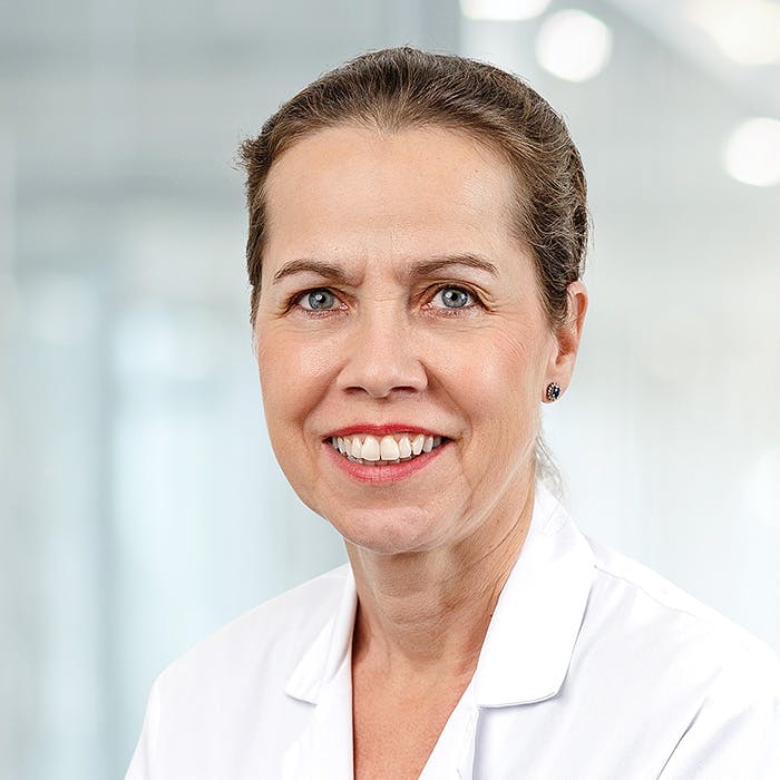 Portrait photo of Prof Vera Bernet, MD