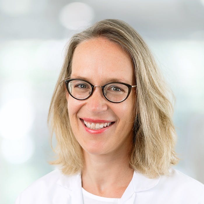 Portrait photo of PD Dr med. Yvonne Achermann