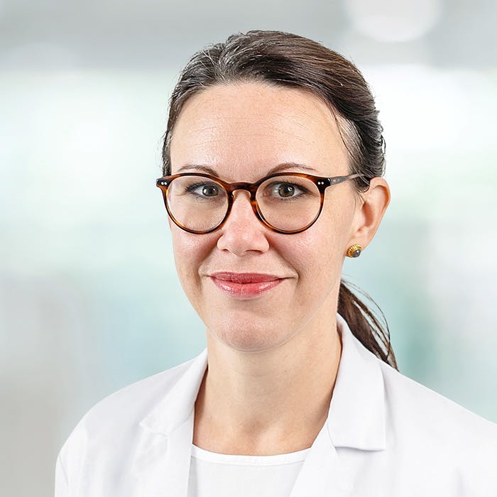 Portrait photo of Dr Katja Albrecht